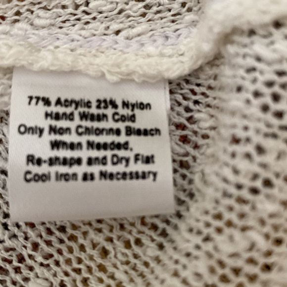 WindiRiver white colored crochet knit sleeveless top, XS. - Picture 6 of 6